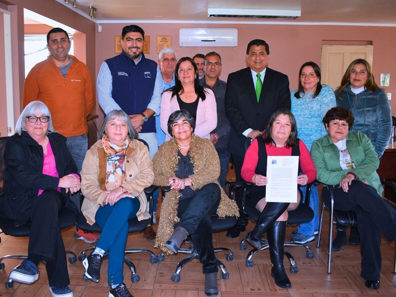 Autoridades entregaron Fondo Social Presidente de la República por $15 millones a la Cooperativa de Agua Potable Rural de Santa Filomena